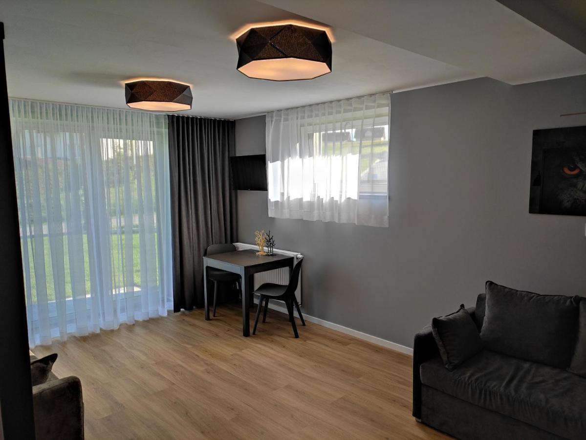 Trzy Male Drzewka Apartment Wielka Wies  Exterior foto