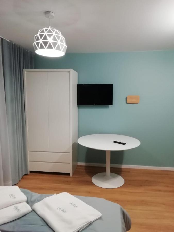 Trzy Male Drzewka Apartment Wielka Wies  Exterior foto
