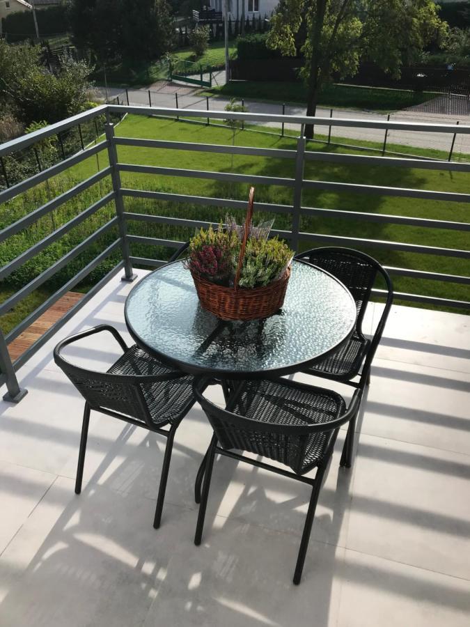 Trzy Male Drzewka Apartment Wielka Wies  Exterior foto